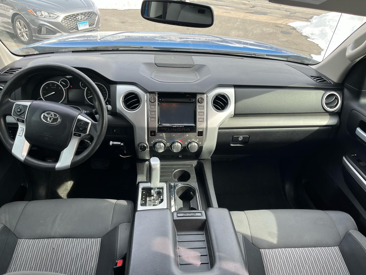 Toyota Tundra 4WD Truck Double Cab 4.6L V8 6-Spd AT SR5 (Natl) 2016