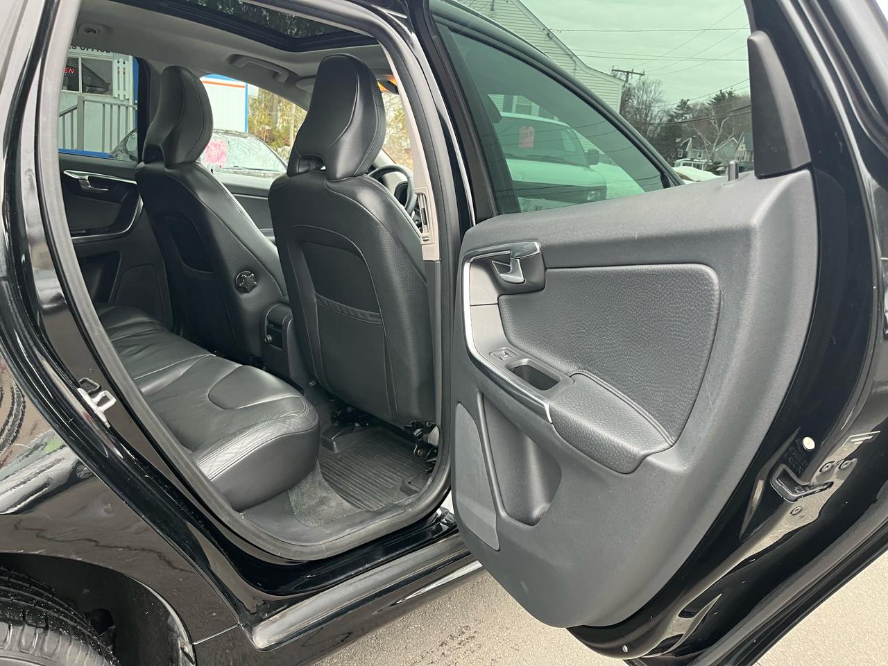 Volvo XC60 AWD 4dr 3.0L 2014