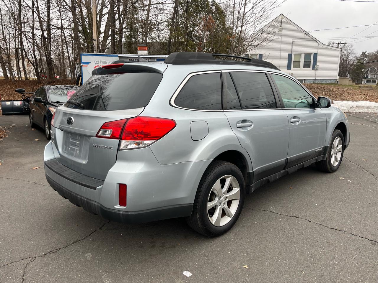 Subaru Outback 4dr Wgn H4 Auto 2.5i Limited 2013