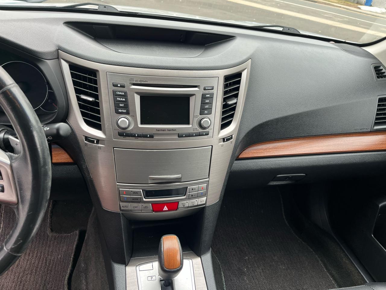 Subaru Outback 4dr Wgn H4 Auto 2.5i Limited 2013