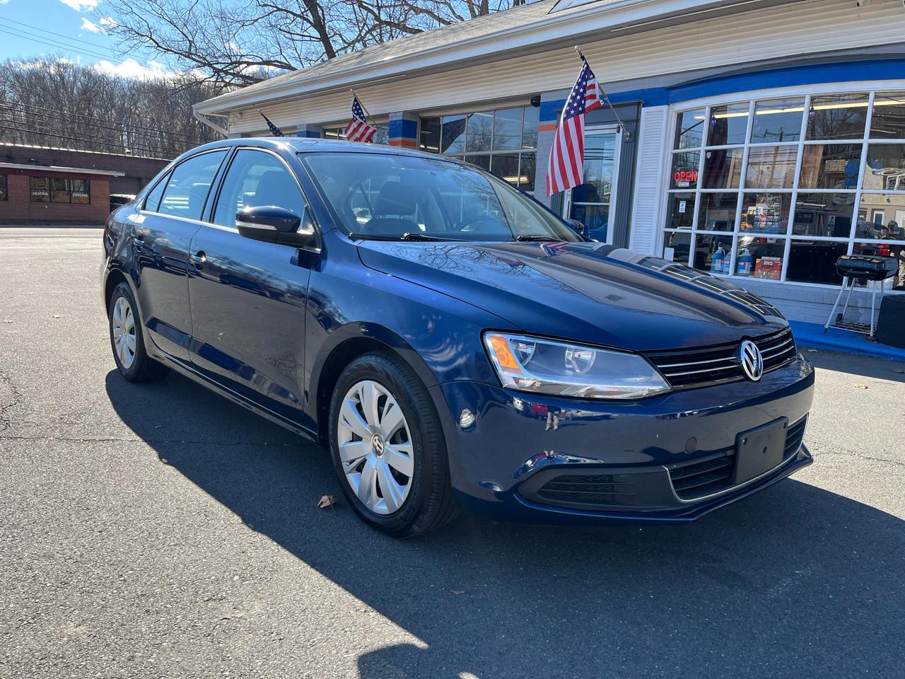 Volkswagen Jetta Sedan 4dr Man SE PZEV 2013