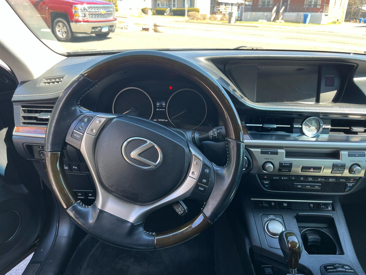 Lexus ES 350 4dr Sdn 2013