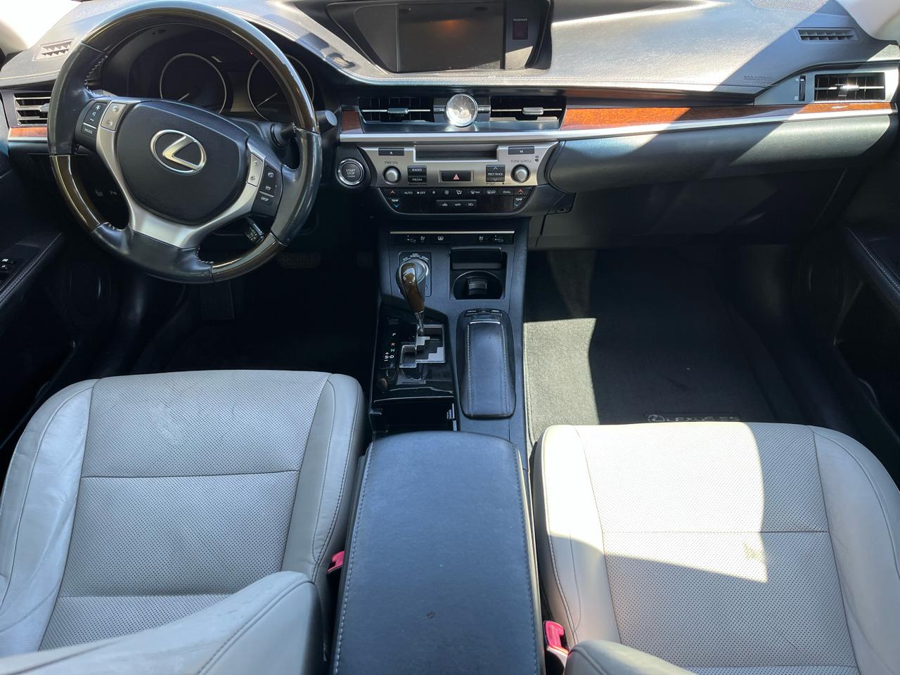 Lexus ES 350 4dr Sdn 2013