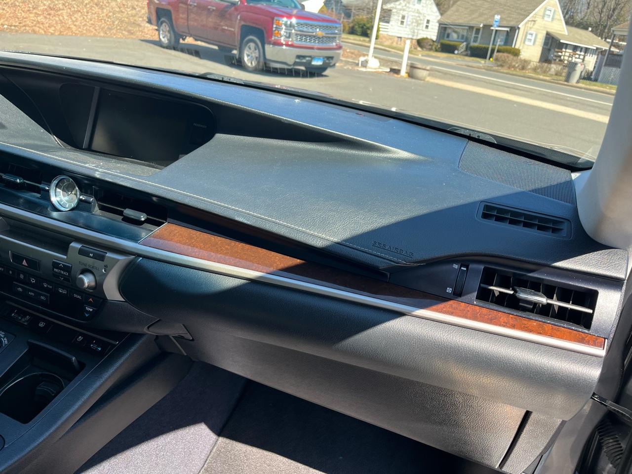 Lexus ES 350 4dr Sdn 2013