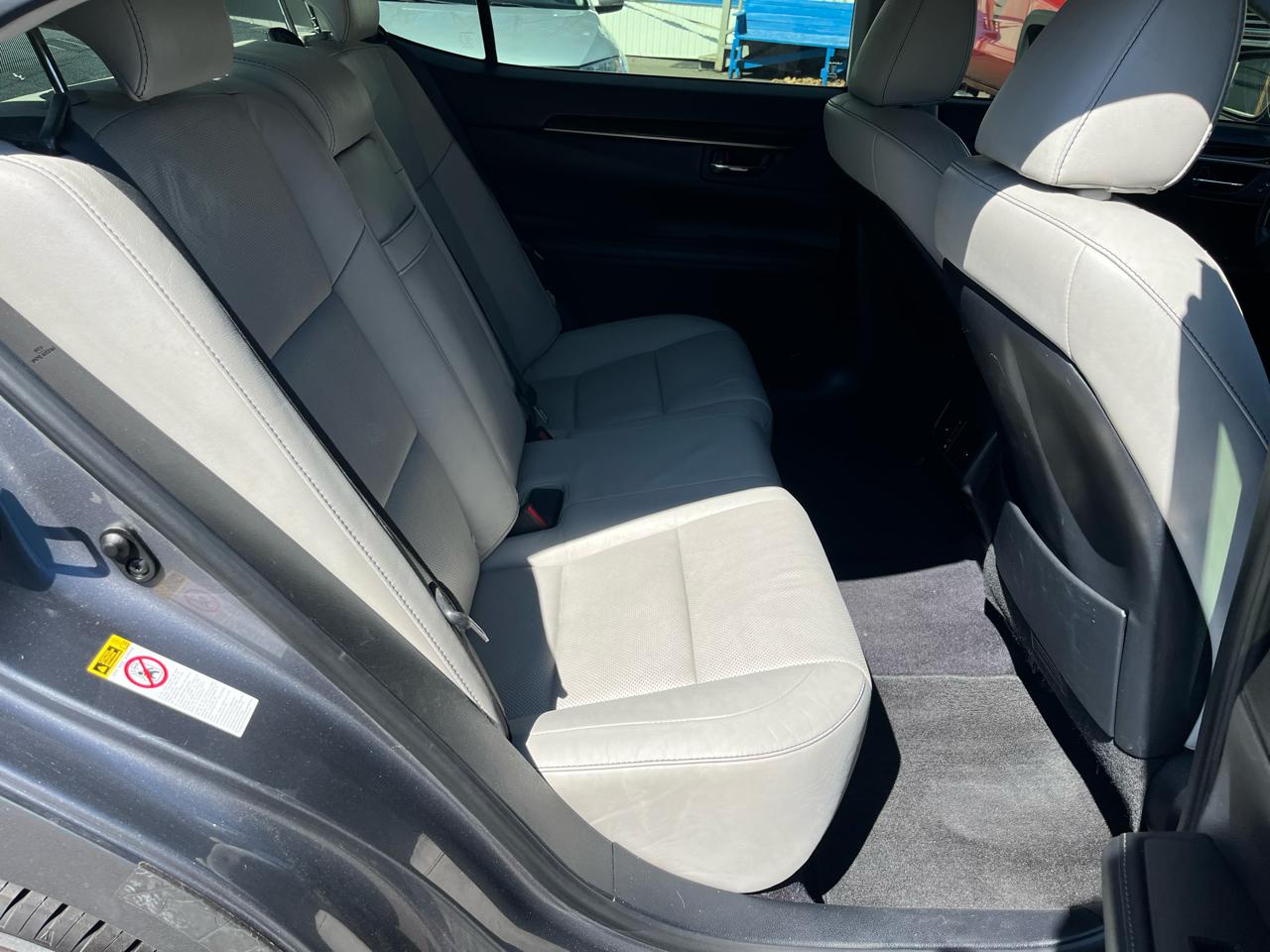 Lexus ES 350 4dr Sdn 2013