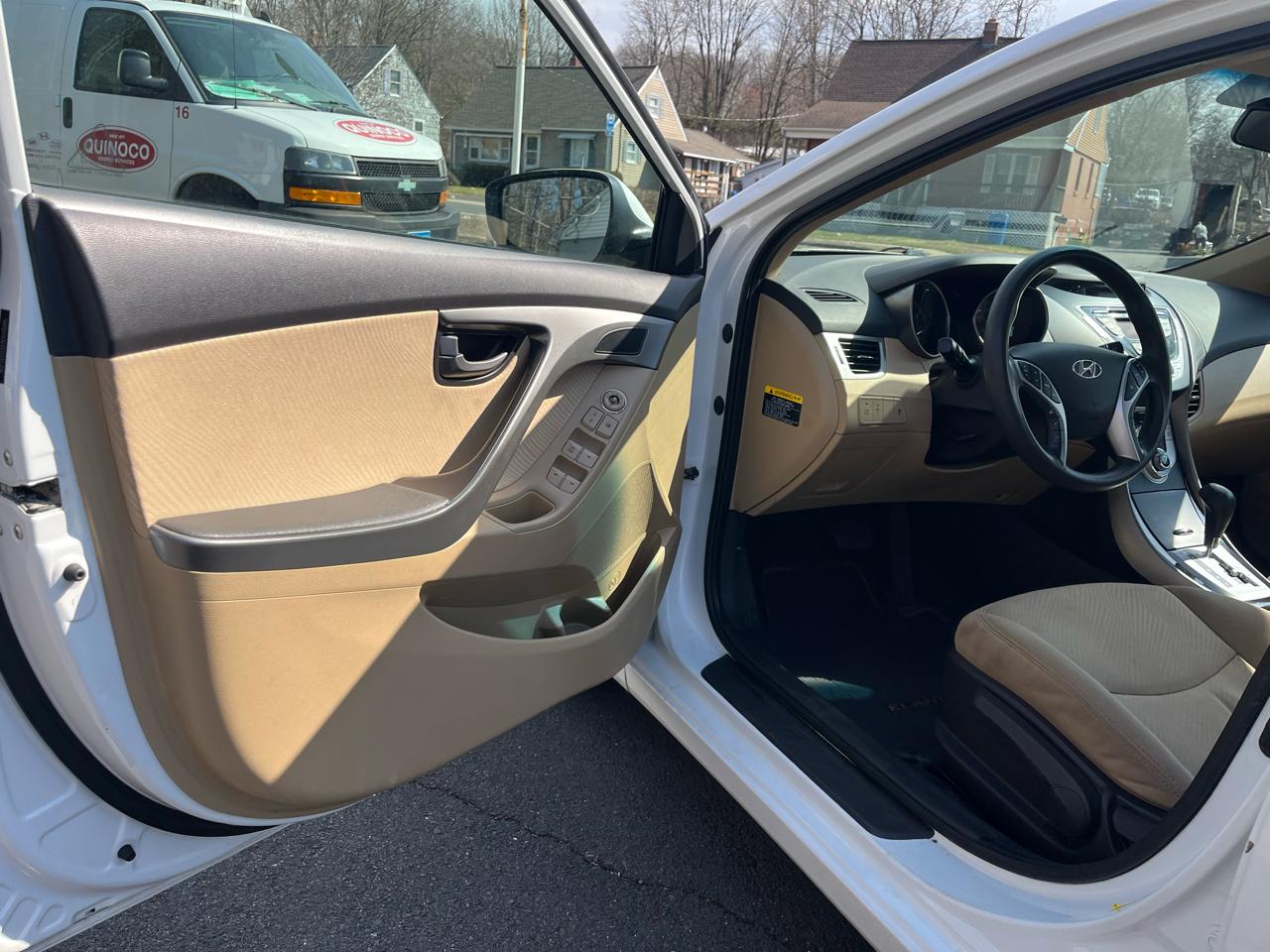 Hyundai Elantra 4dr Sdn Auto GLS PZEV (Alabama Plant) 2012