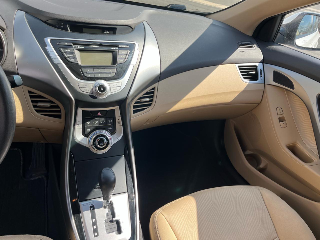 Hyundai Elantra 4dr Sdn Auto GLS PZEV (Alabama Plant) 2012