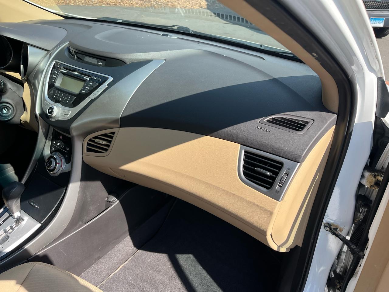 Hyundai Elantra 4dr Sdn Auto GLS PZEV (Alabama Plant) 2012