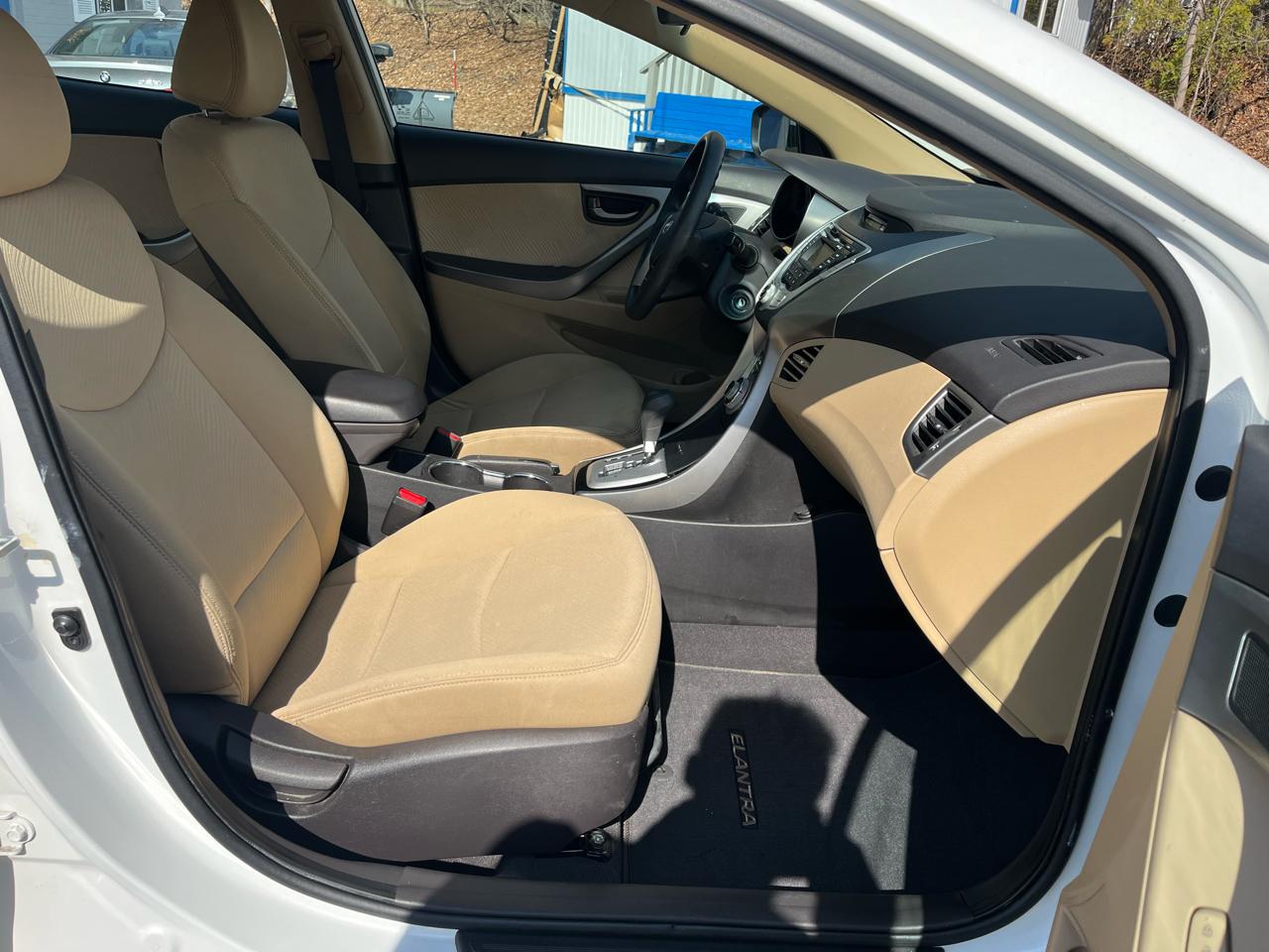 Hyundai Elantra 4dr Sdn Auto GLS PZEV (Alabama Plant) 2012