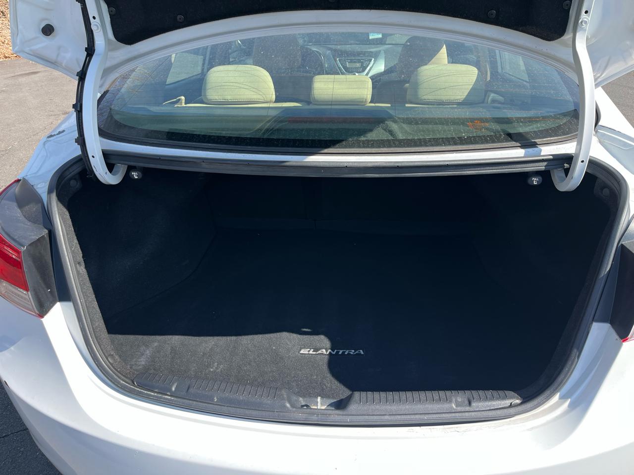 Hyundai Elantra 4dr Sdn Auto GLS PZEV (Alabama Plant) 2012