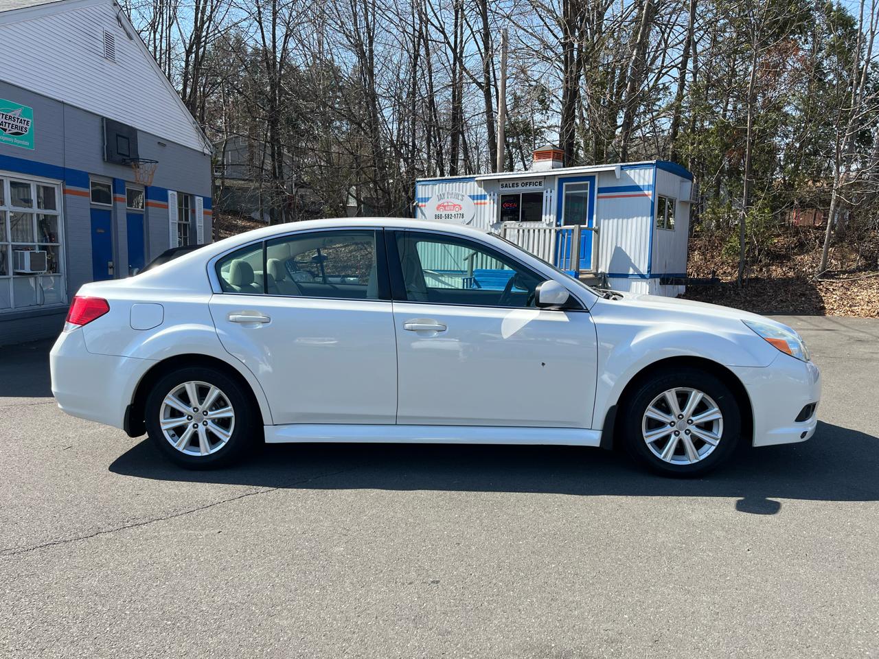 Subaru Legacy 4dr Sdn H4 Auto 2.5i Premium 2012