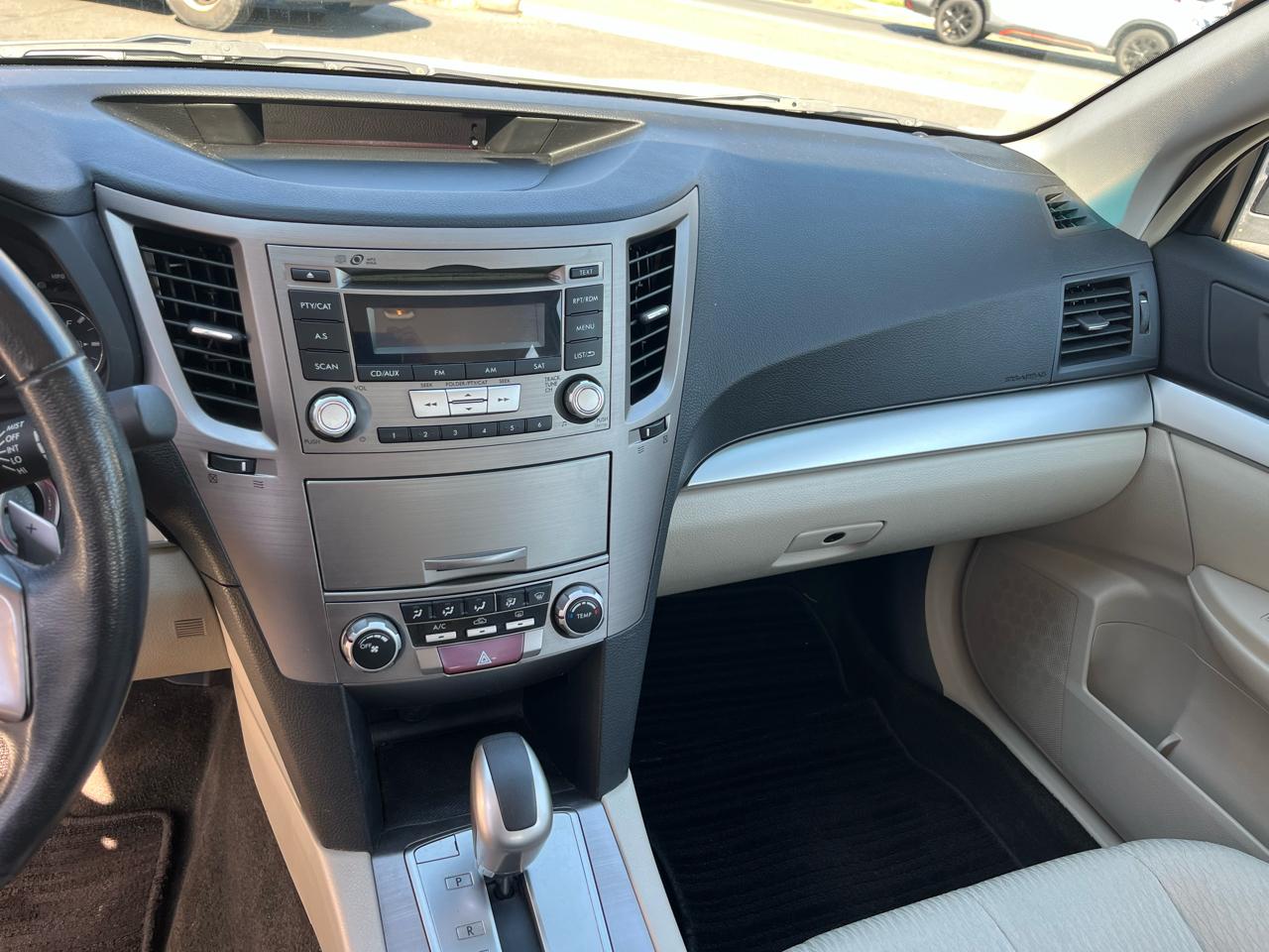 Subaru Legacy 4dr Sdn H4 Auto 2.5i Premium 2012