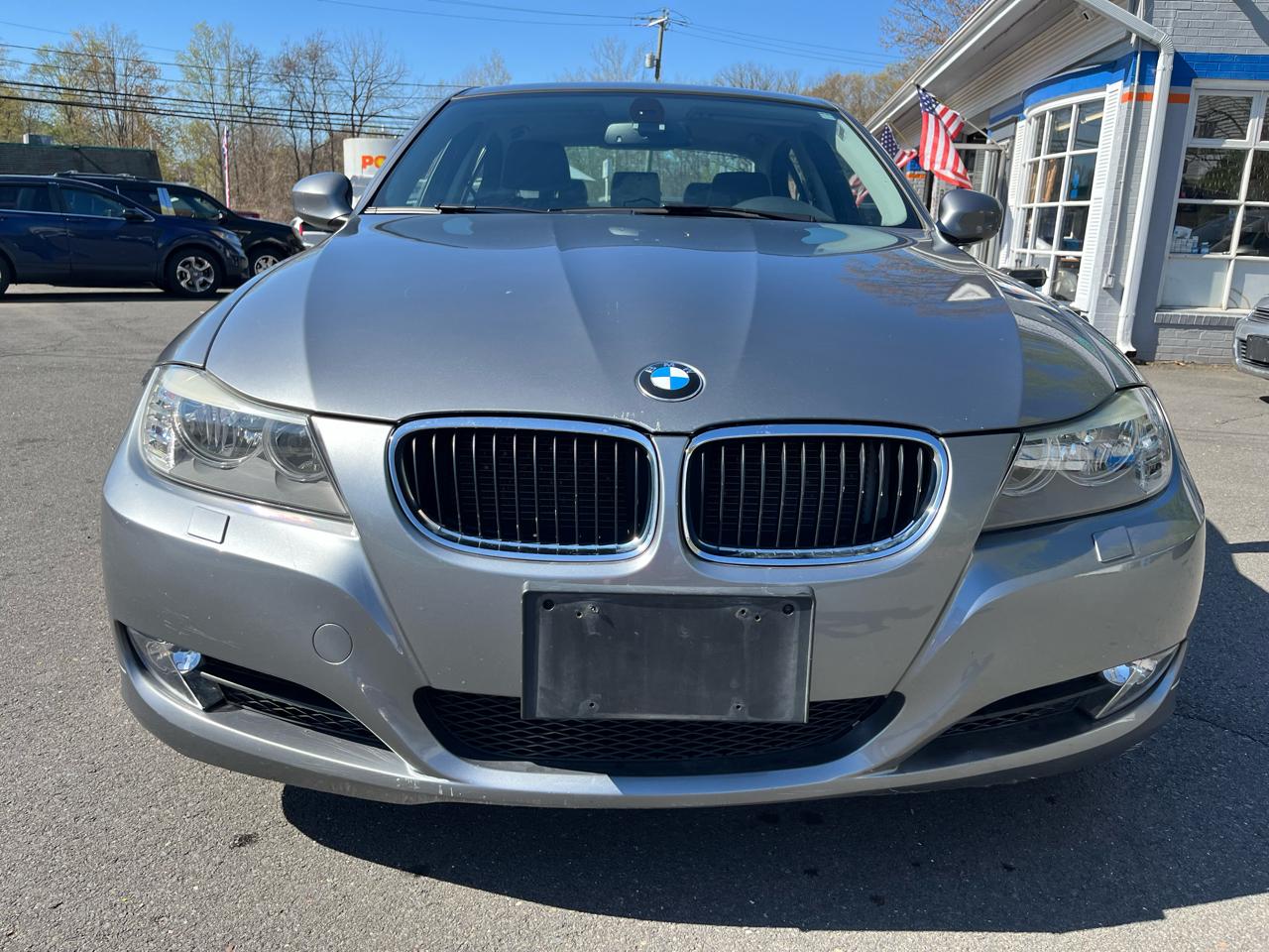 BMW 3 Series 4dr Sdn 328i xDrive AWD SULEV 2010