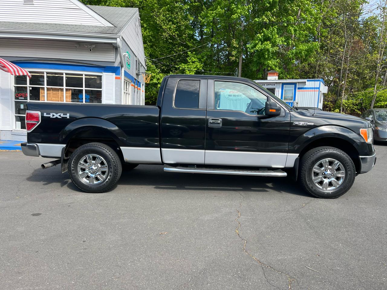 Ford F-150 4WD SuperCab 145" XLT 2011