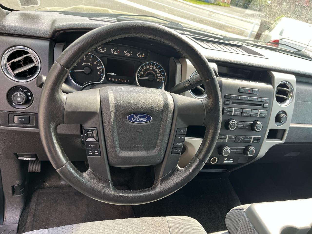 Ford F-150 4WD SuperCab 145" XLT 2011