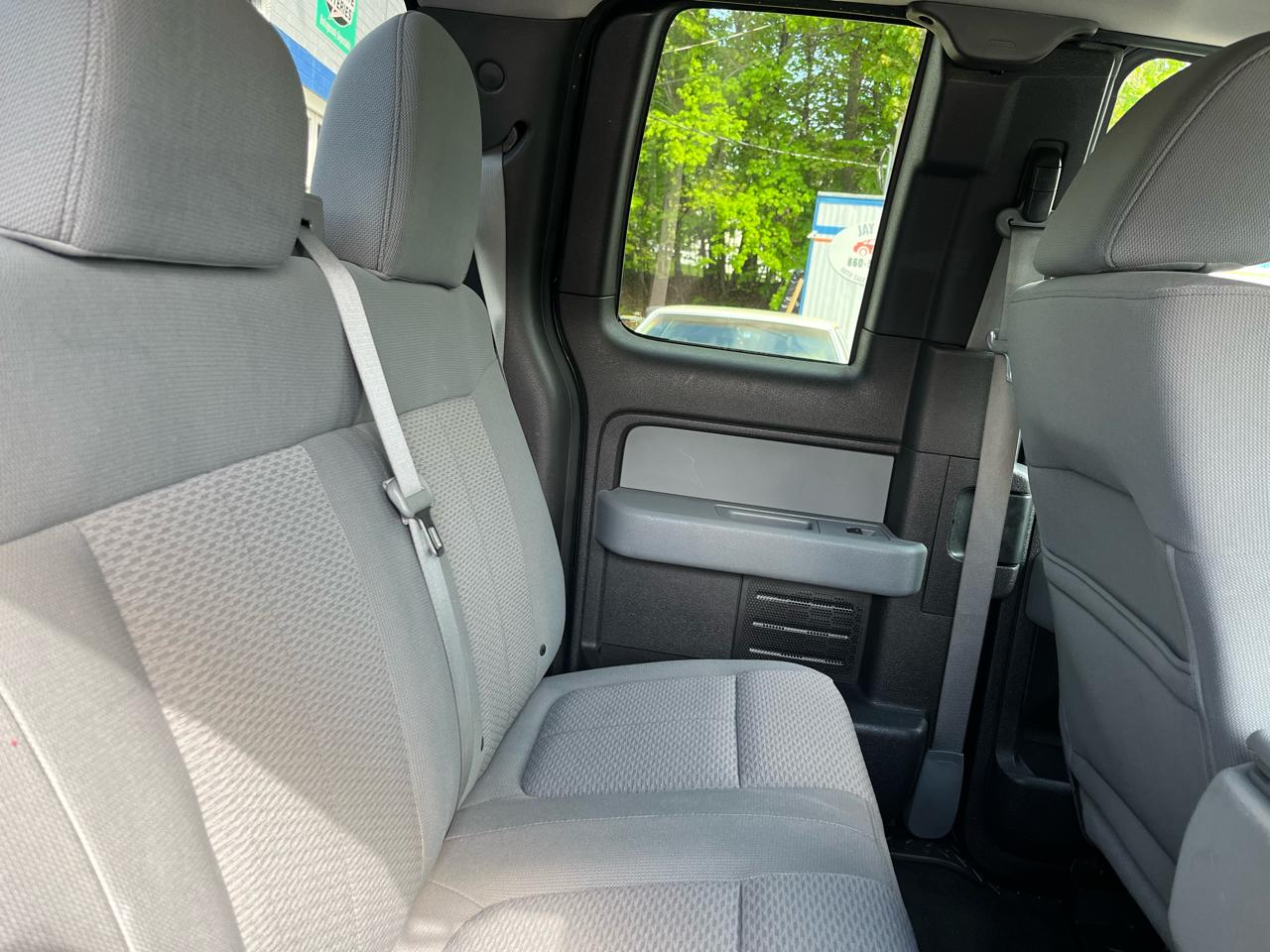 Ford F-150 4WD SuperCab 145" XLT 2011