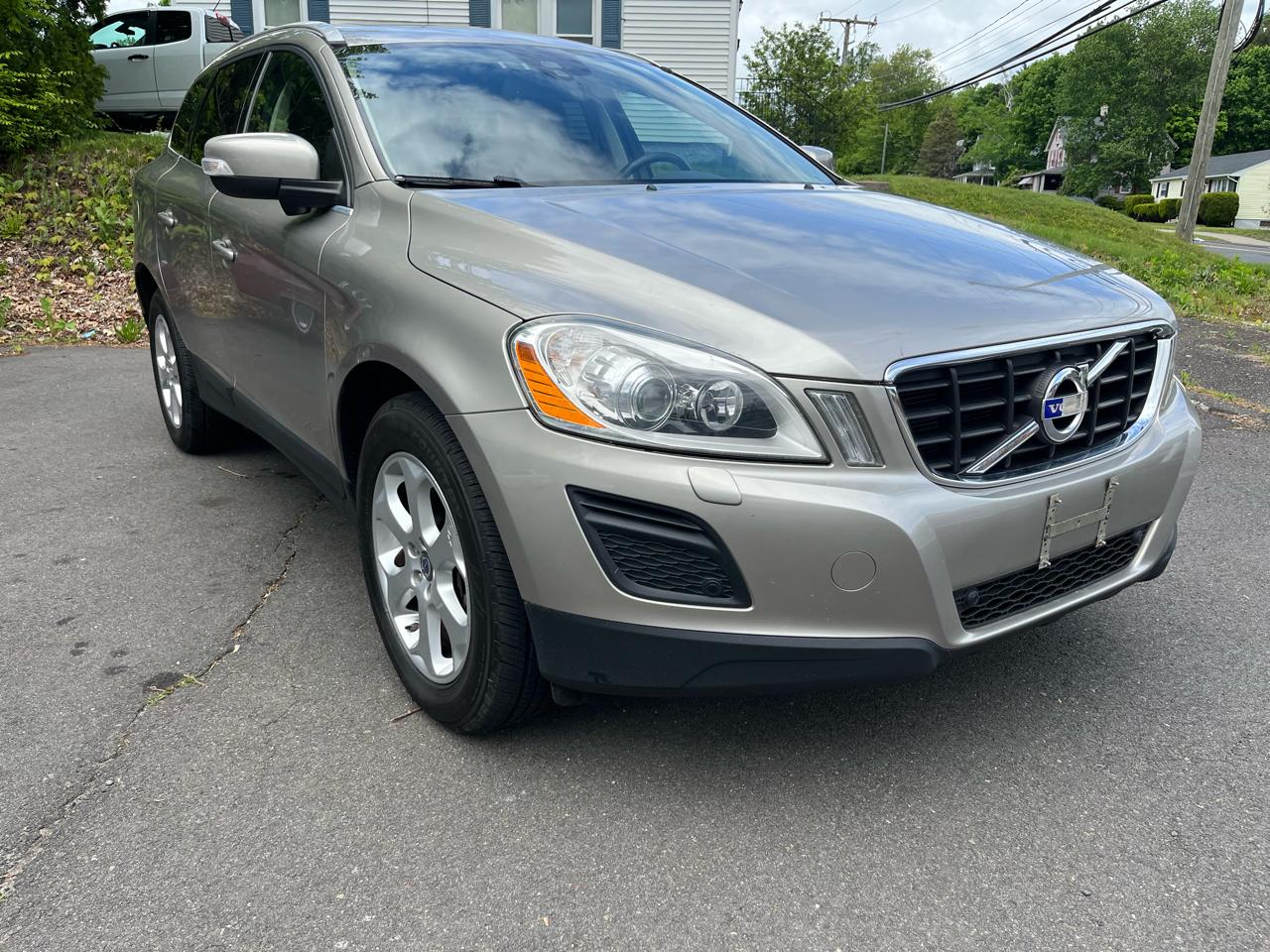 Volvo XC60 4dr 3.2L PZEV 2013