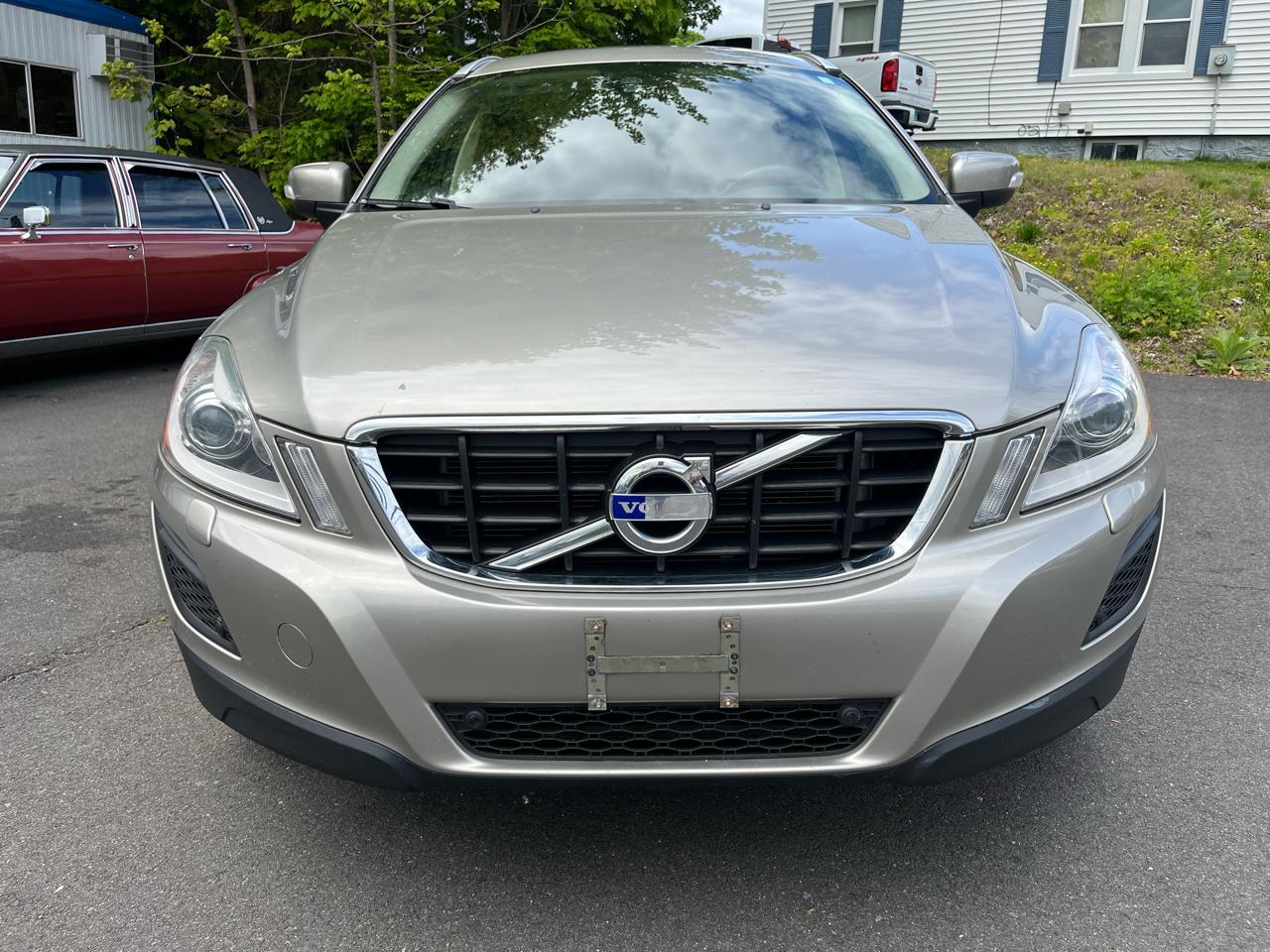Volvo XC60 4dr 3.2L PZEV 2013