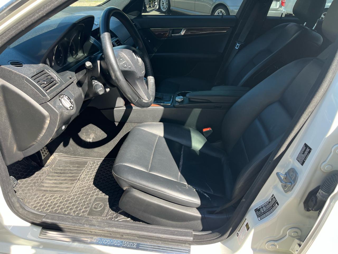 Mercedes-Benz C-Class 4dr Sdn 3.0L Sport 4MATIC 2009