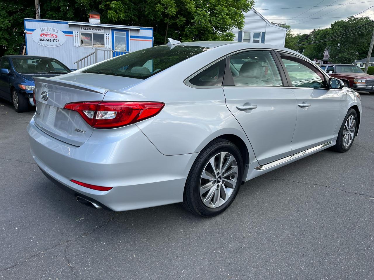 Hyundai Sonata 4dr Sdn 2.4L Sport PZEV 2016