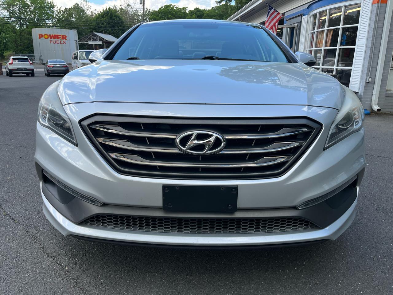 Hyundai Sonata 4dr Sdn 2.4L Sport PZEV 2016