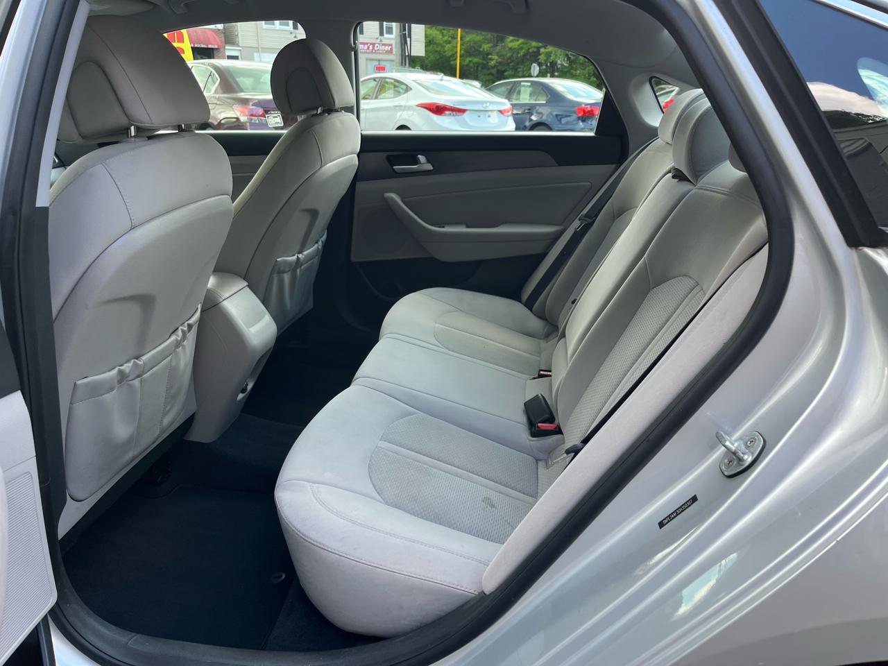 Hyundai Sonata 4dr Sdn 2.4L Sport PZEV 2016