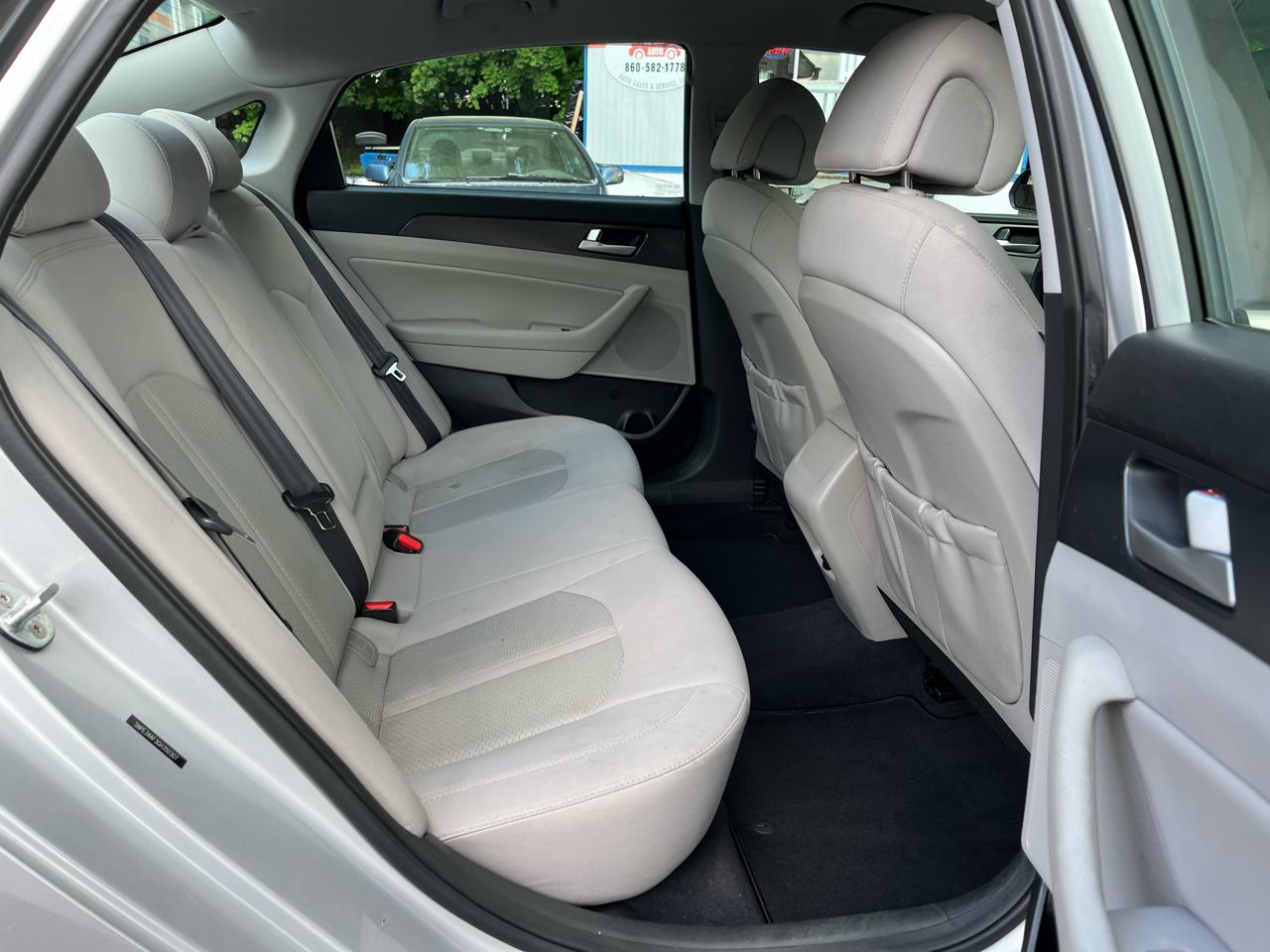 Hyundai Sonata 4dr Sdn 2.4L Sport PZEV 2016