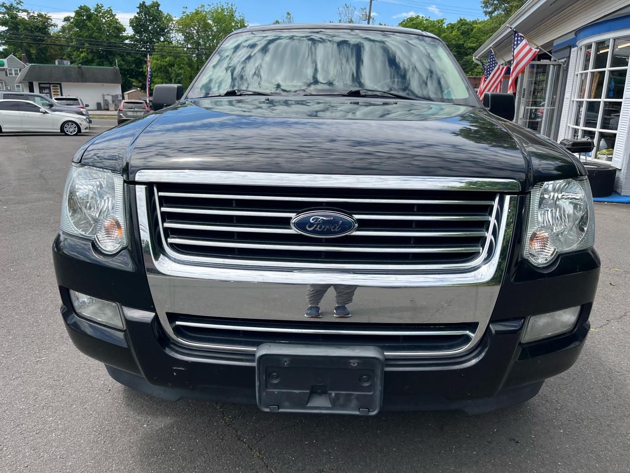 Ford Explorer RWD 4dr XLT 2010