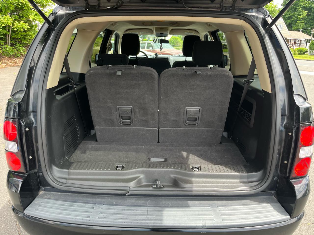 Ford Explorer RWD 4dr XLT 2010