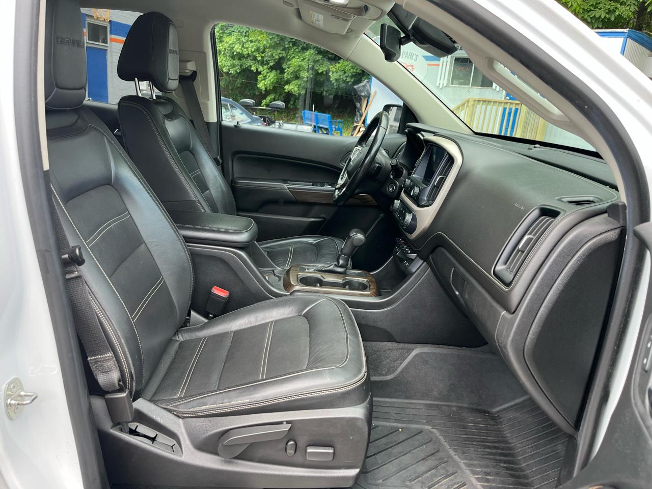 GMC Canyon 4WD Crew Cab 128.3" Denali 2019
