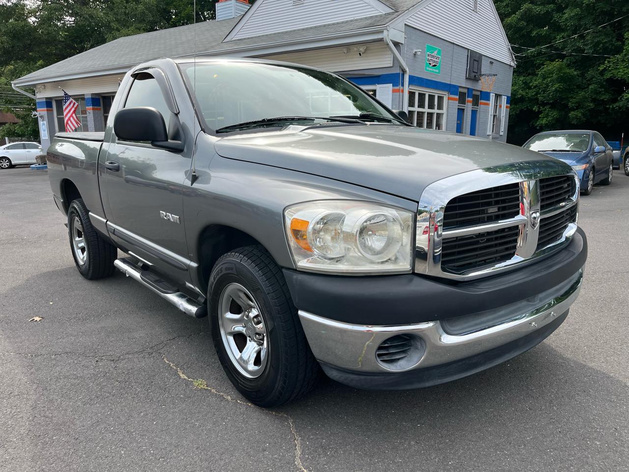 Dodge Ram 1500 2WD Reg Cab 120.5" ST 2008