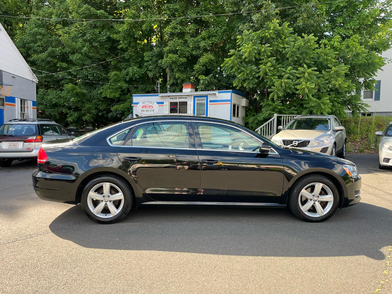 Volkswagen Passat 4dr Sdn 2.5L Auto SE PZEV 2012