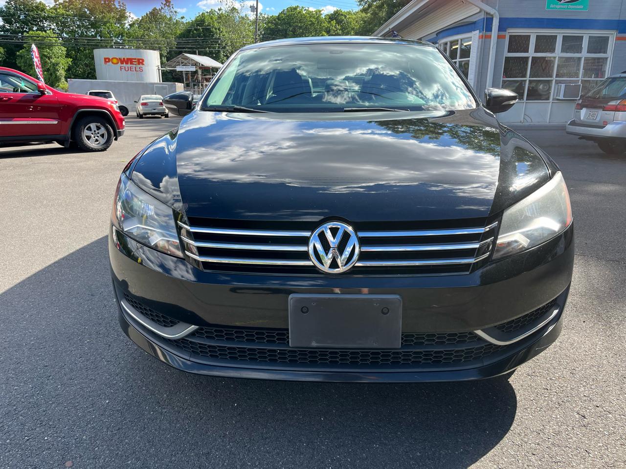 Volkswagen Passat 4dr Sdn 2.5L Auto SE PZEV 2012