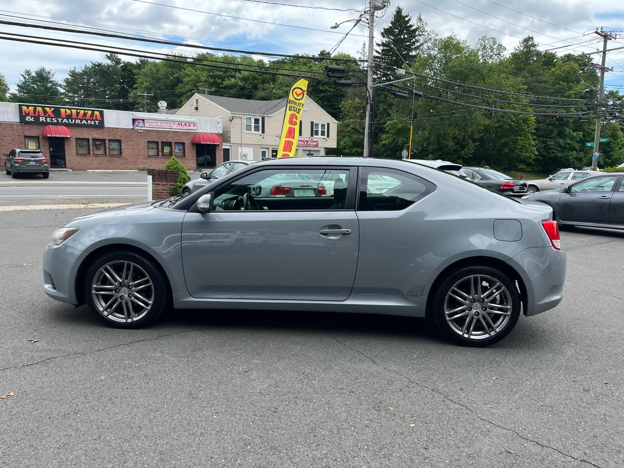 Scion tC 2dr HB Auto (Natl) 2011