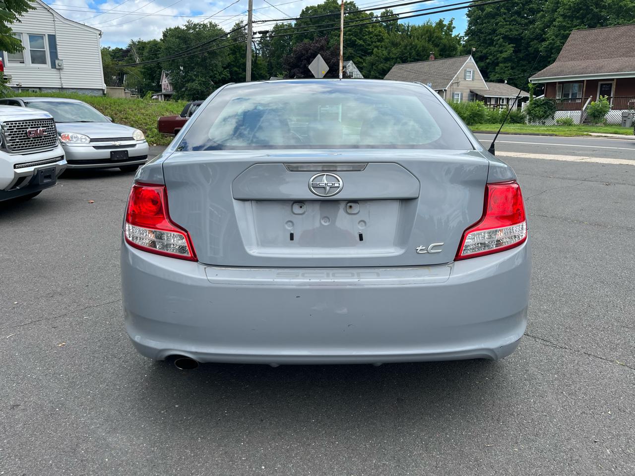 Scion tC 2dr HB Auto (Natl) 2011