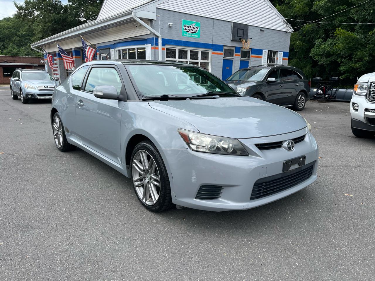 Scion tC 2dr HB Auto (Natl) 2011