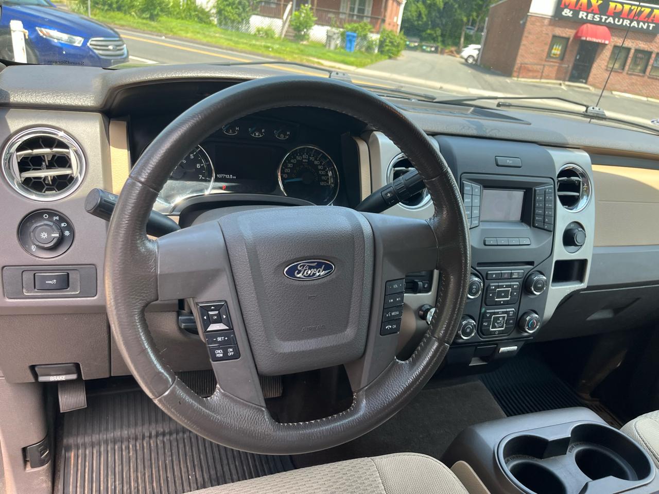 Ford F-150 4WD SuperCrew 145" XLT 2013