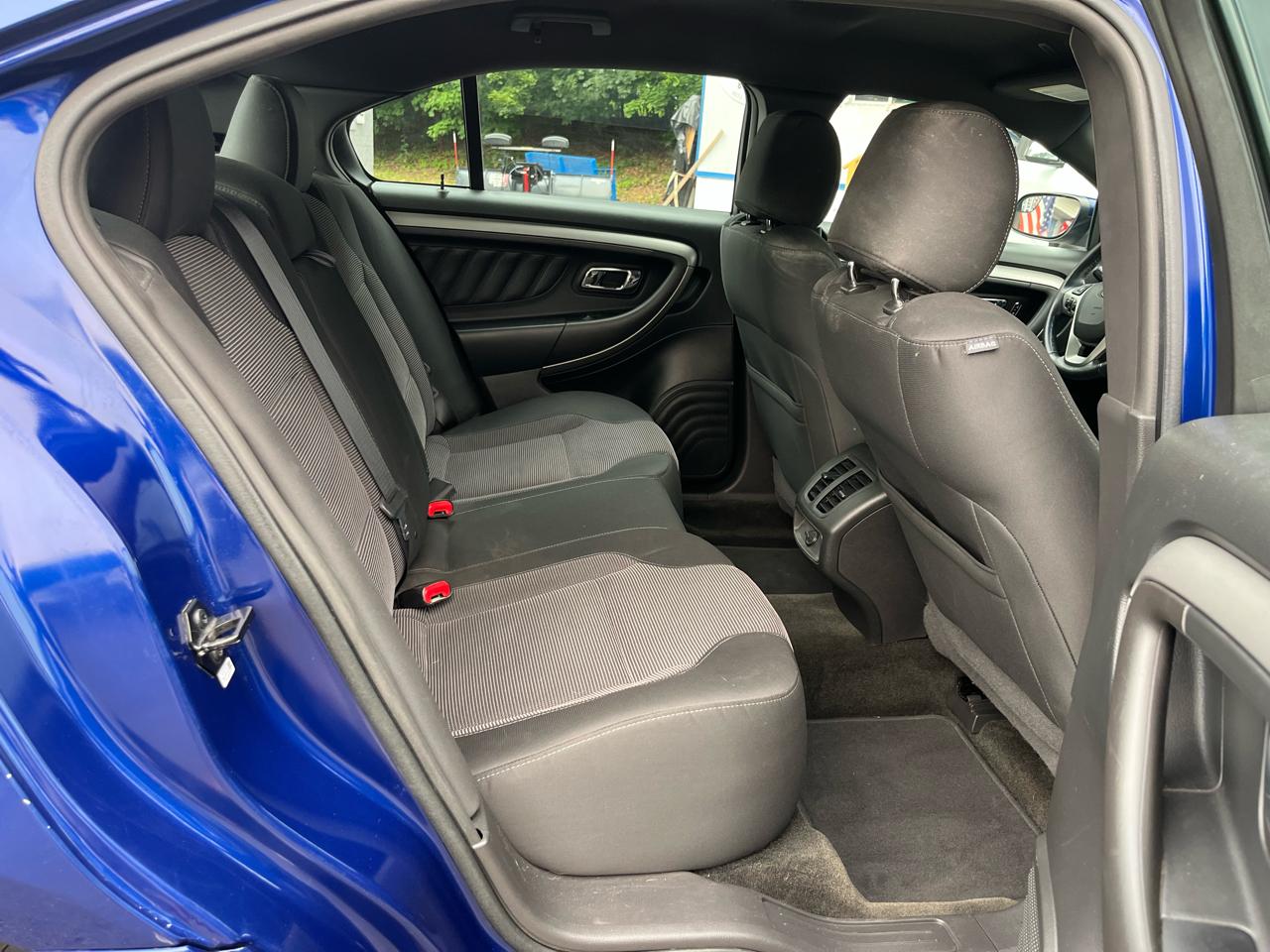 Ford Taurus 4dr Sdn SEL FWD 2015