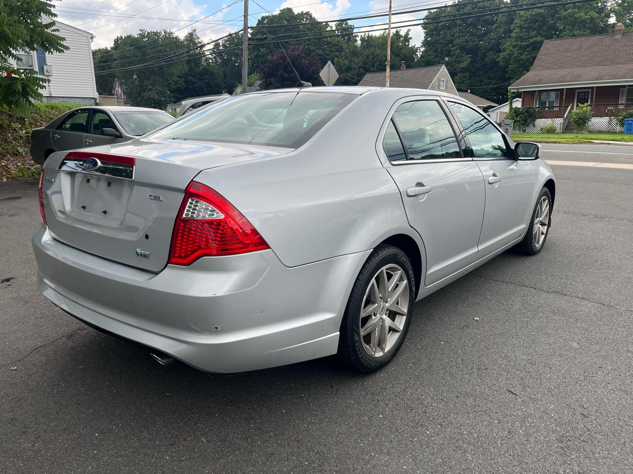 Ford Fusion 4dr Sdn SEL FWD 2010