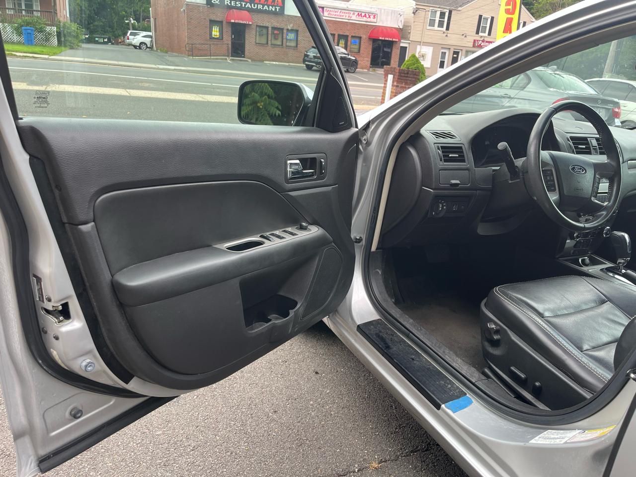 Ford Fusion 4dr Sdn SEL FWD 2010
