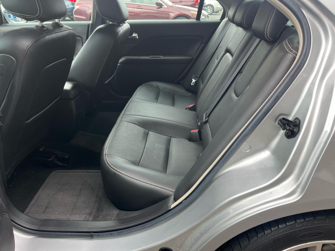 Ford Fusion 4dr Sdn SEL FWD 2010