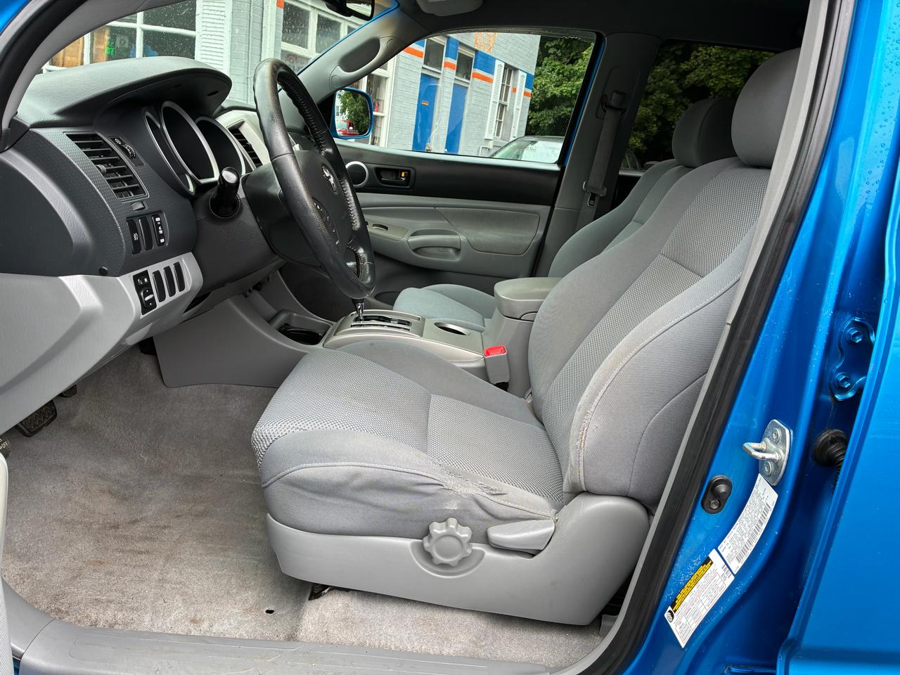 Toyota Tacoma 4WD Double Cab V6 AT SR5 (Natl) 2007