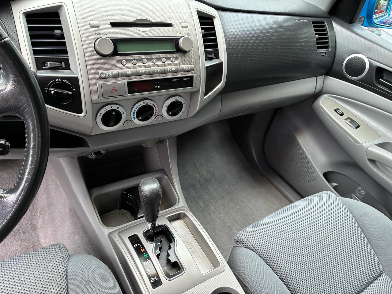 Toyota Tacoma 4WD Double Cab V6 AT SR5 (Natl) 2007