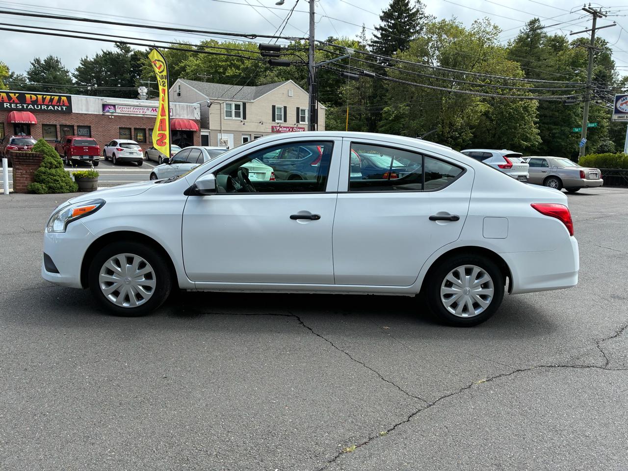 Nissan Versa 4dr Sdn Manual 1.6 S 2016