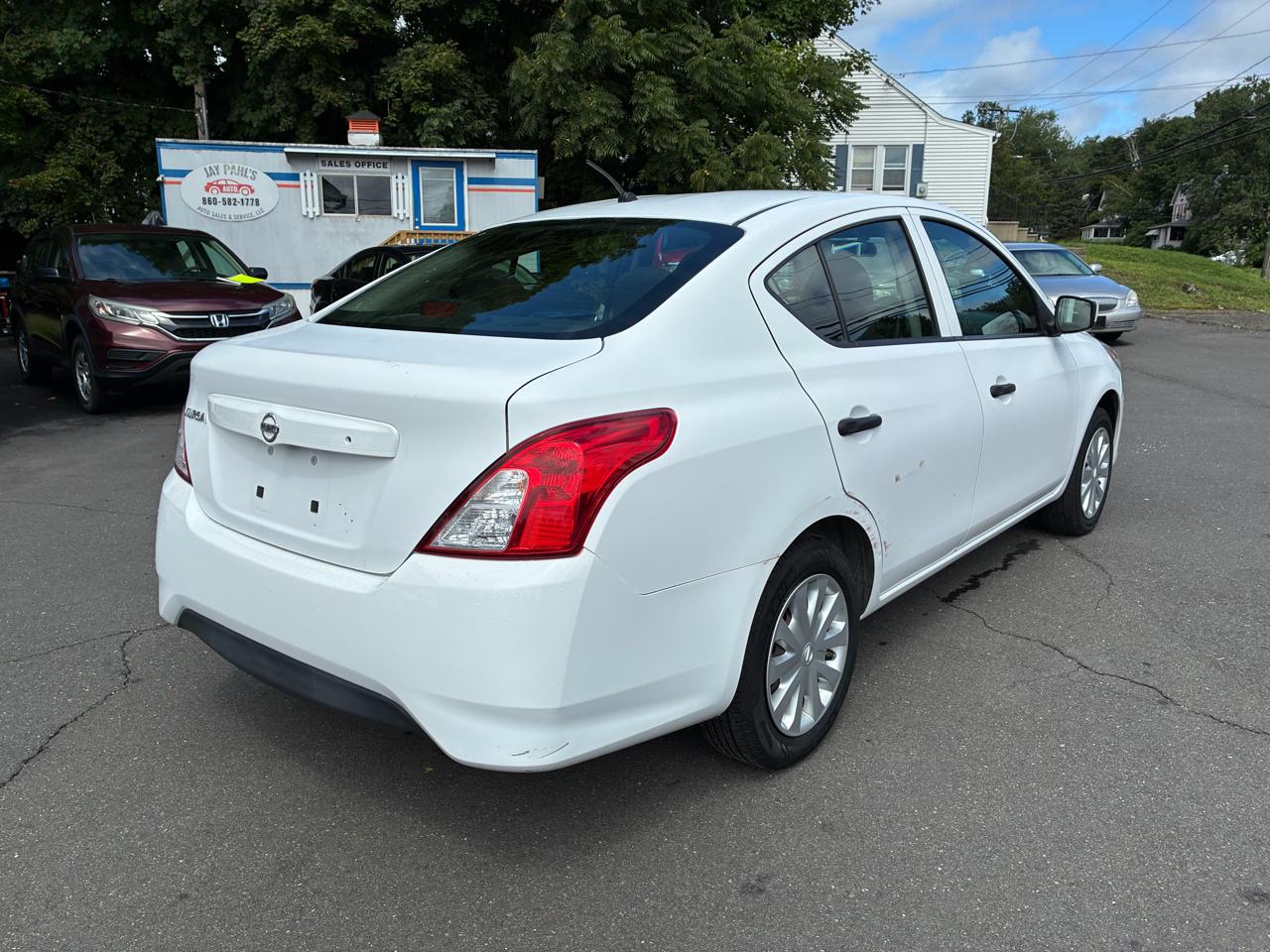 Nissan Versa 4dr Sdn Manual 1.6 S 2016