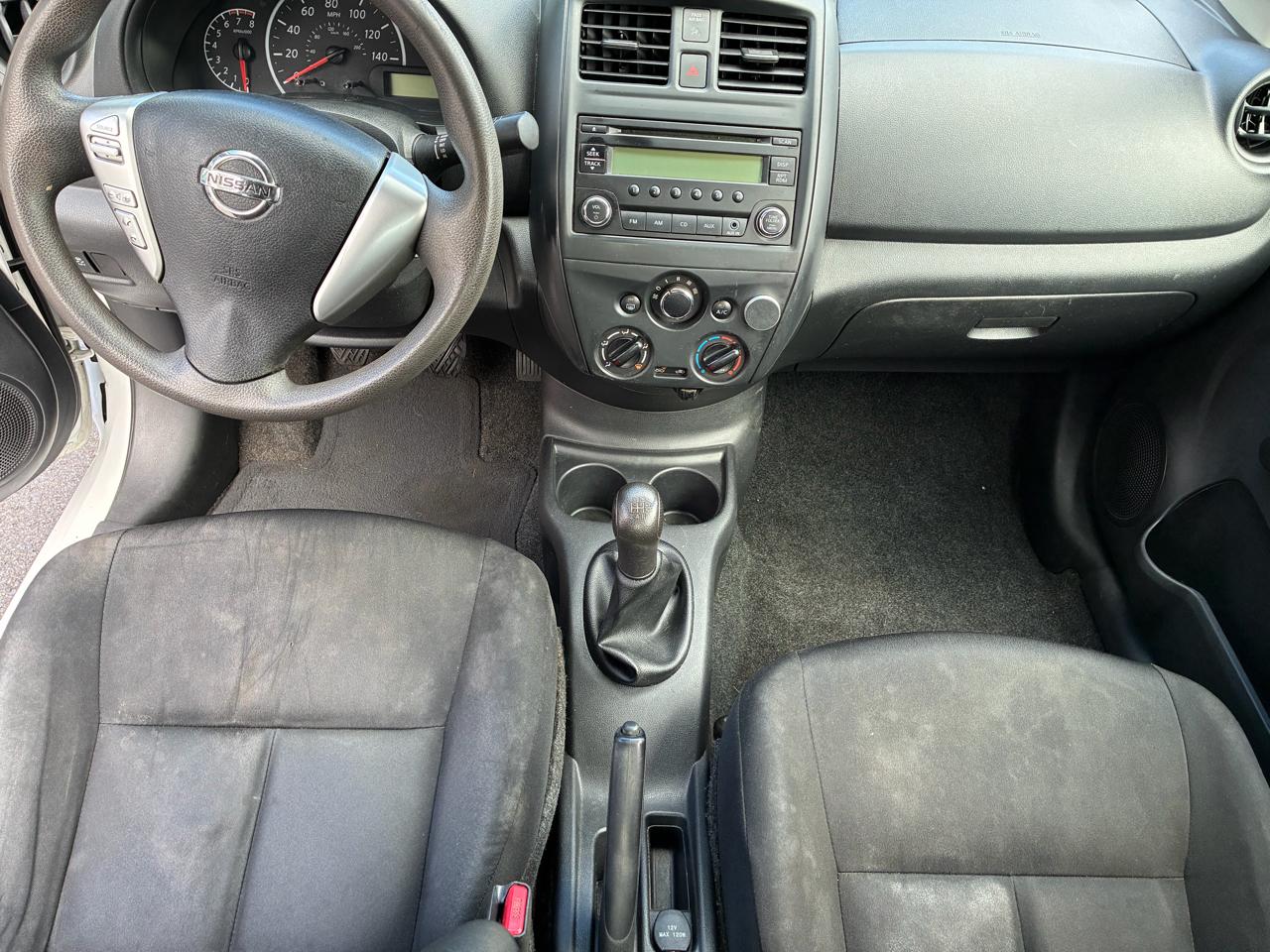 Nissan Versa 4dr Sdn Manual 1.6 S 2016