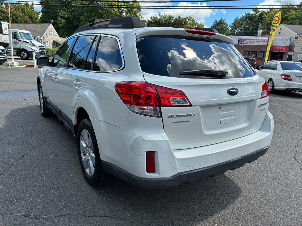 Subaru Outback 4dr Wgn H4 Auto 2.5i Premium 2012