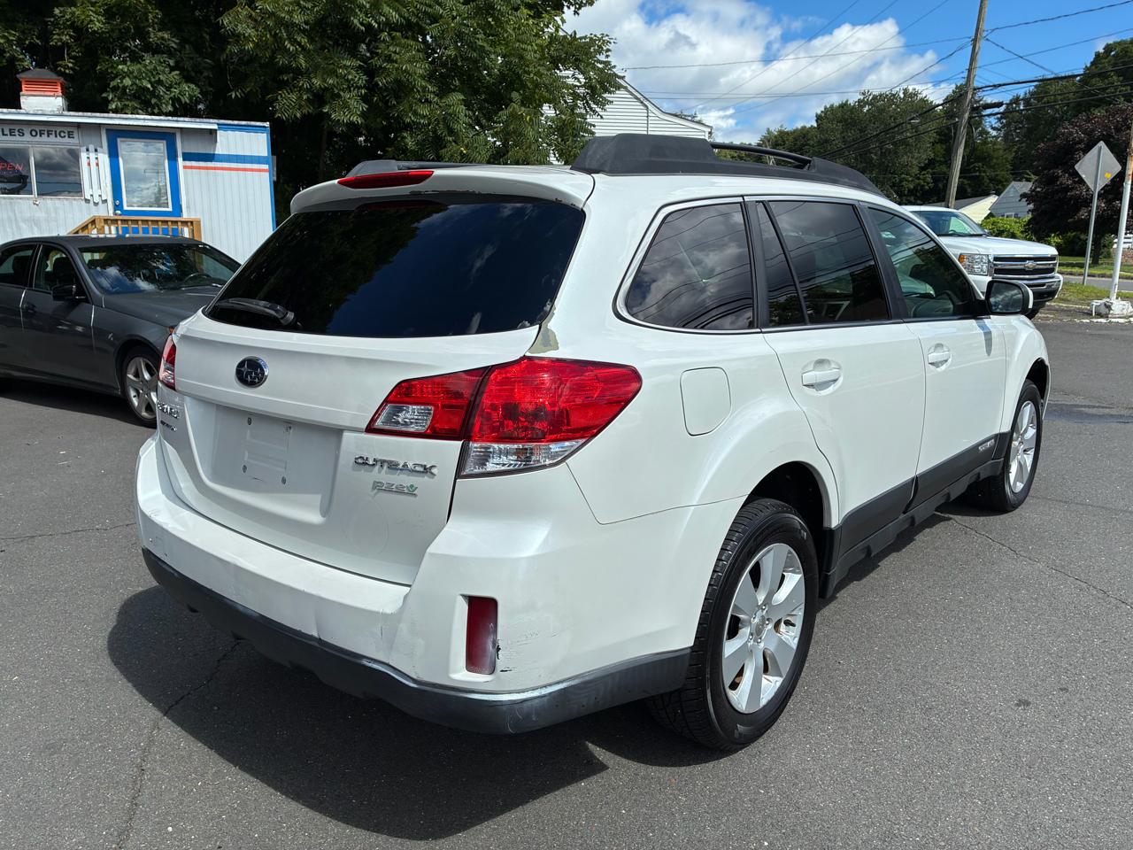 Subaru Outback 4dr Wgn H4 Auto 2.5i Premium 2012