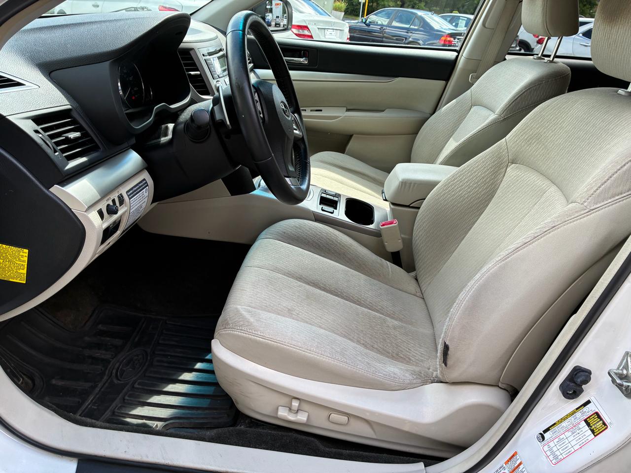 Subaru Outback 4dr Wgn H4 Auto 2.5i Premium 2012
