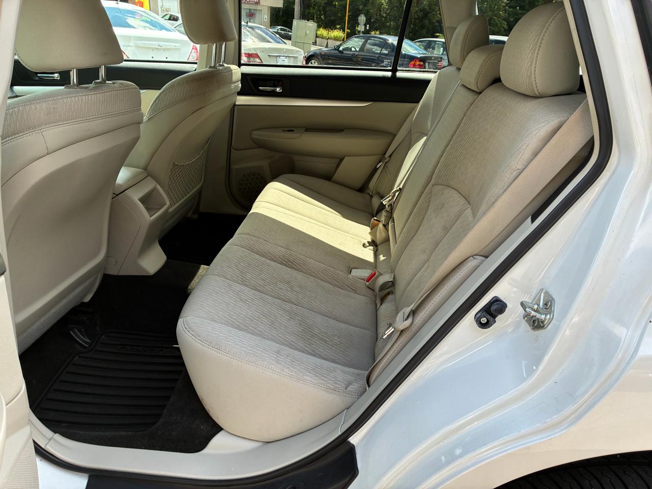 Subaru Outback 4dr Wgn H4 Auto 2.5i Premium 2012